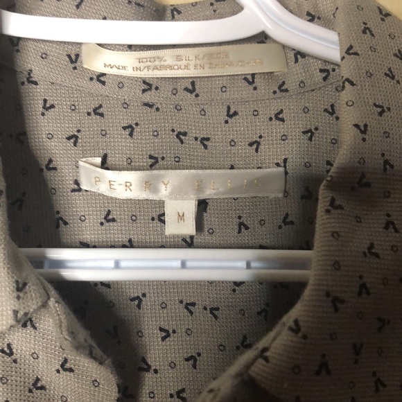 Perry Ellis 100% silk button up - Picture 2 of 4